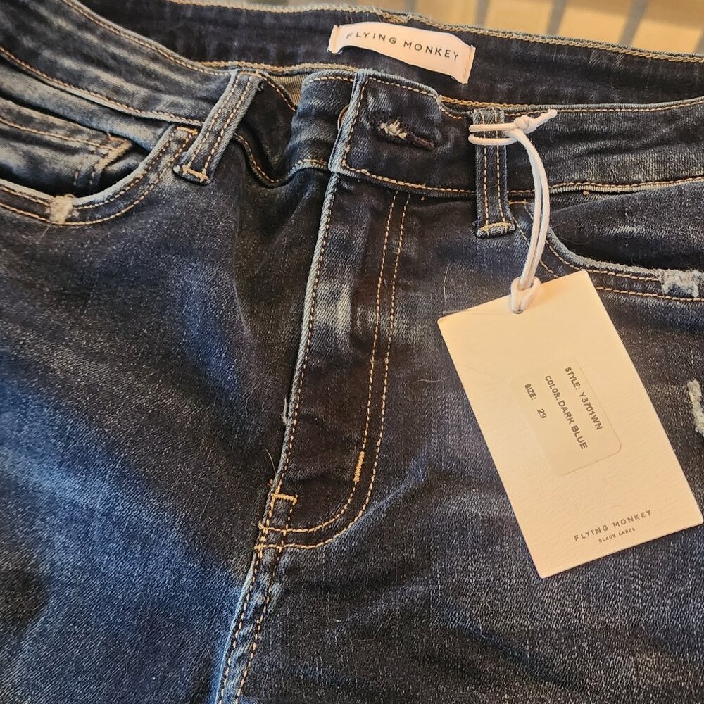 FLYING MONKEY - high rise cropped jeans NWT